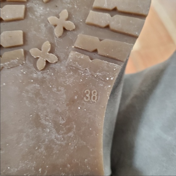 Genuine Leather boots - Picture 8 of 12